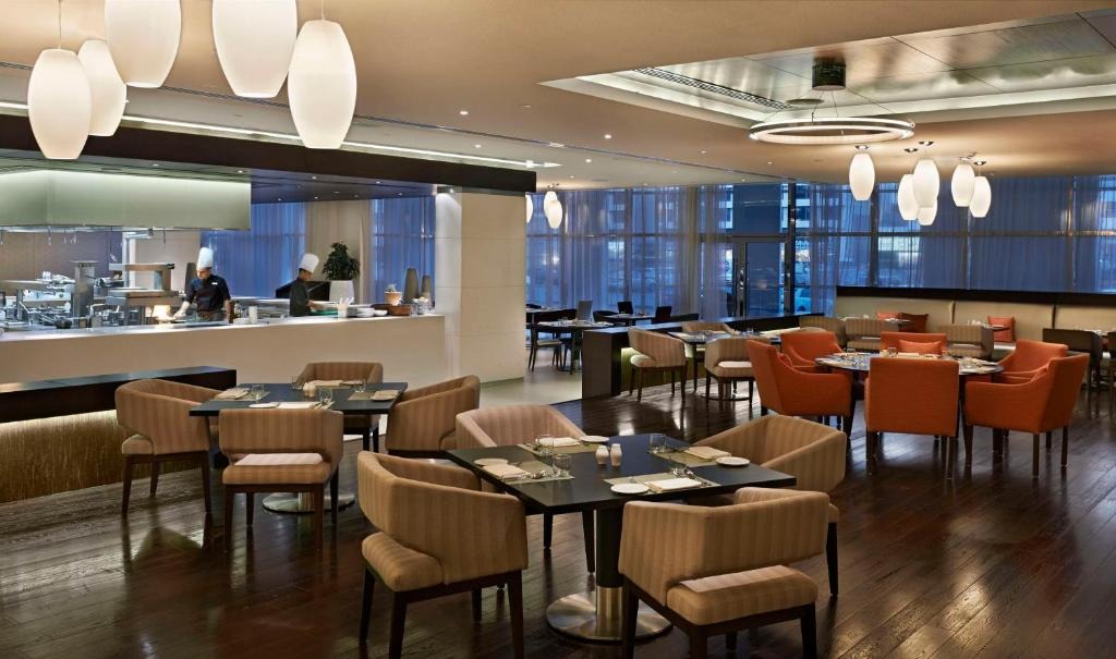 Hyatt Place Dubai Al Rigga image 2